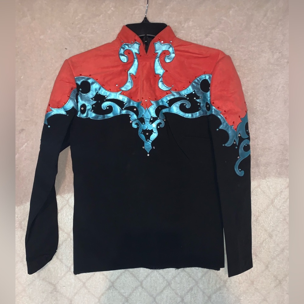 Western show top.